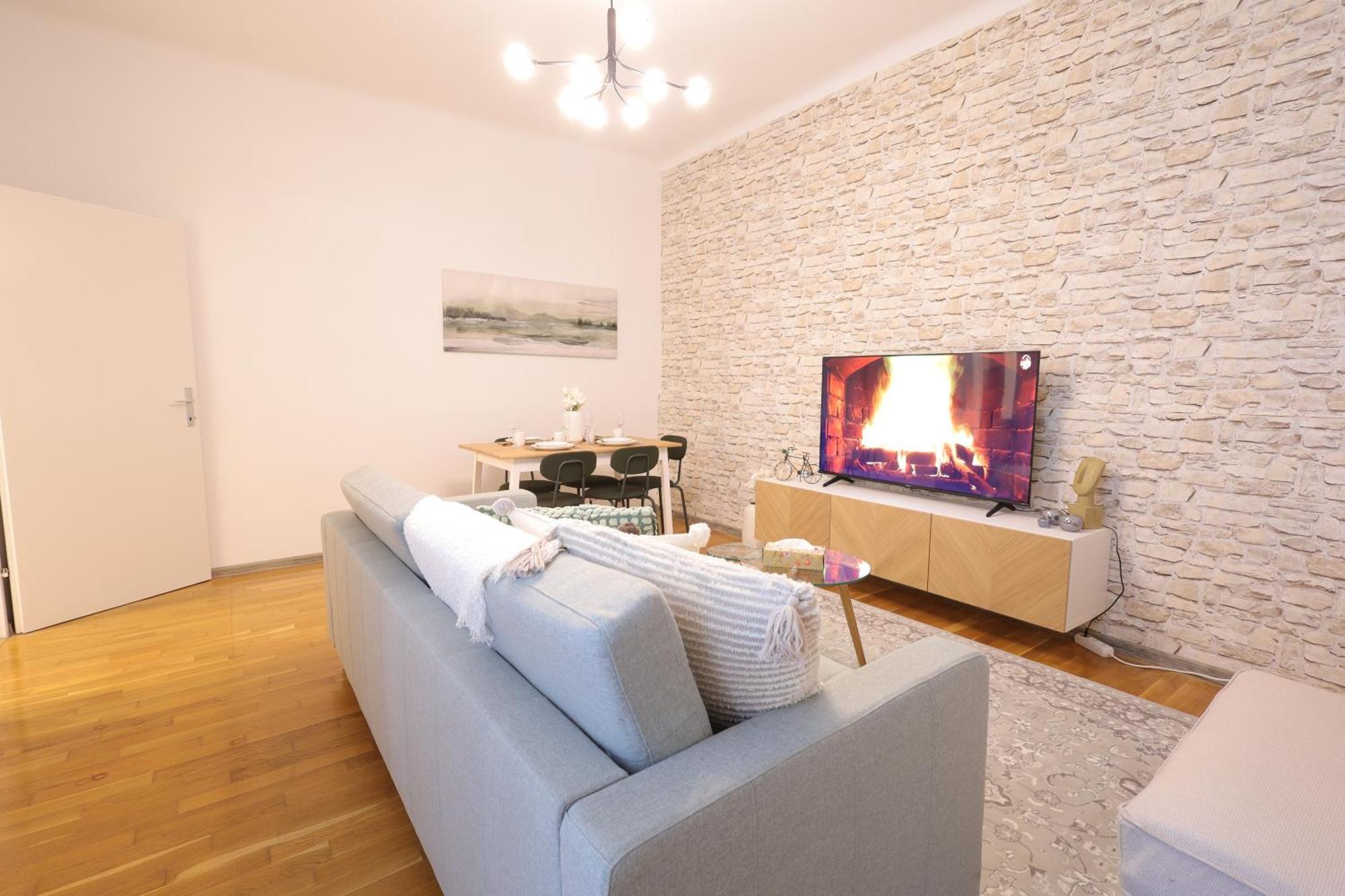 Apartament Emerald With Patio