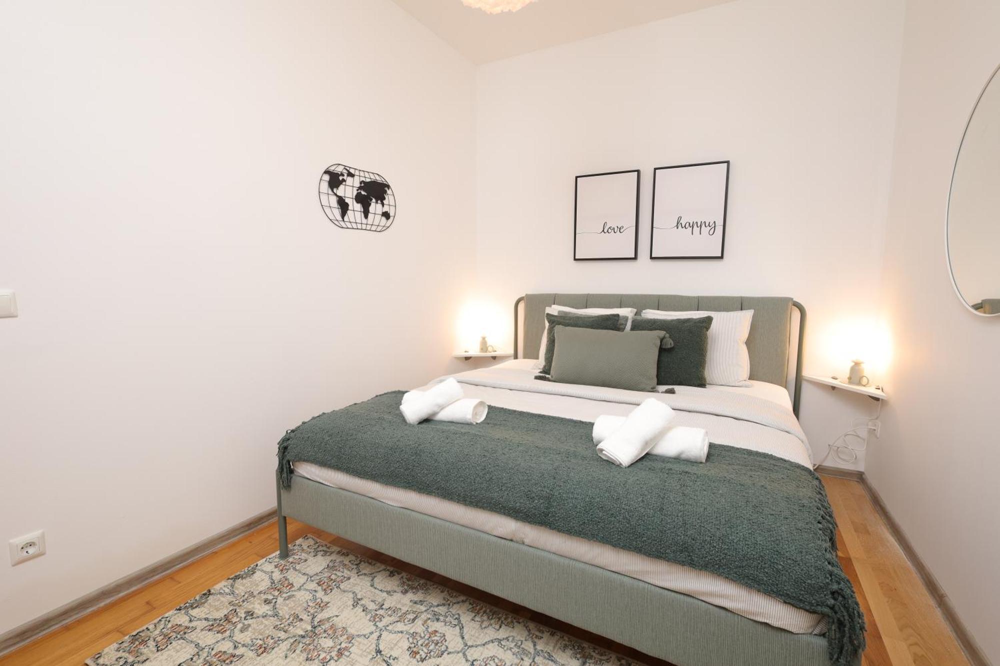 Emerald With Patio Apartment Wien